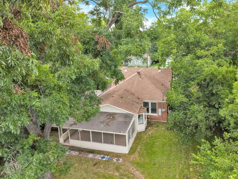 1404 E Tennie Street, Gainesville TX 76240 - Photo 11