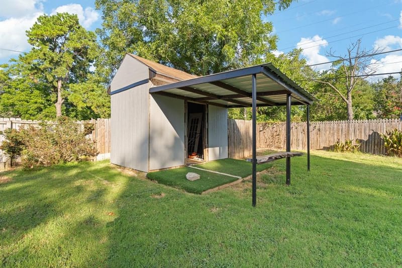 1206 Hemphill Drive, Cleburne TX 76033 - Photo 25