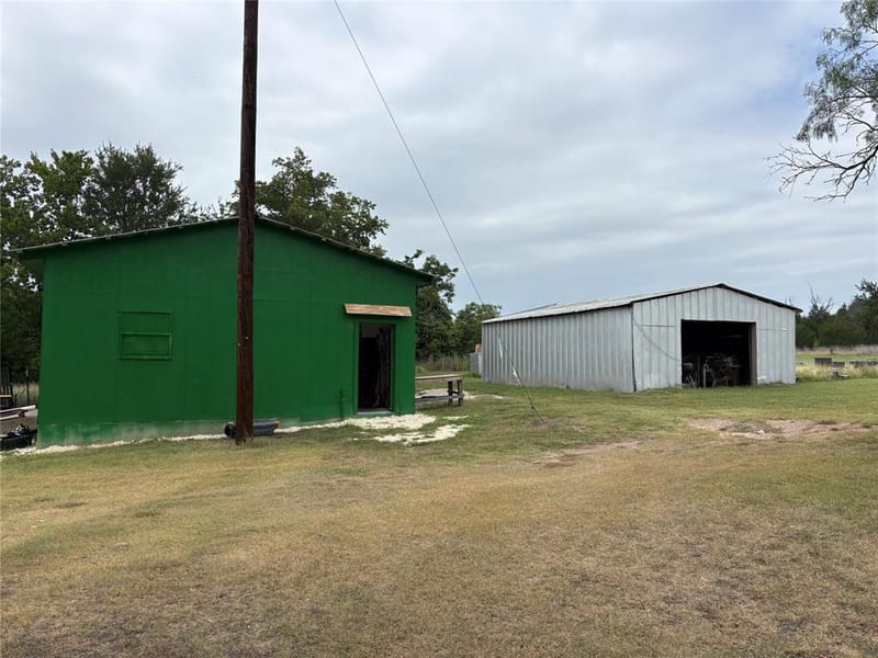 109 PR 2400, Iredell TX 76649 - Photo 12