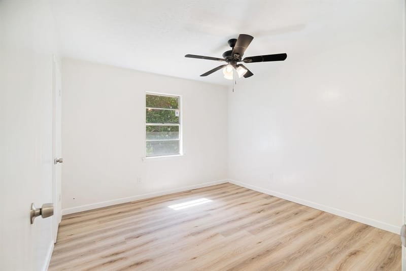351 NE 6th, Paris TX 75460 - Photo 8