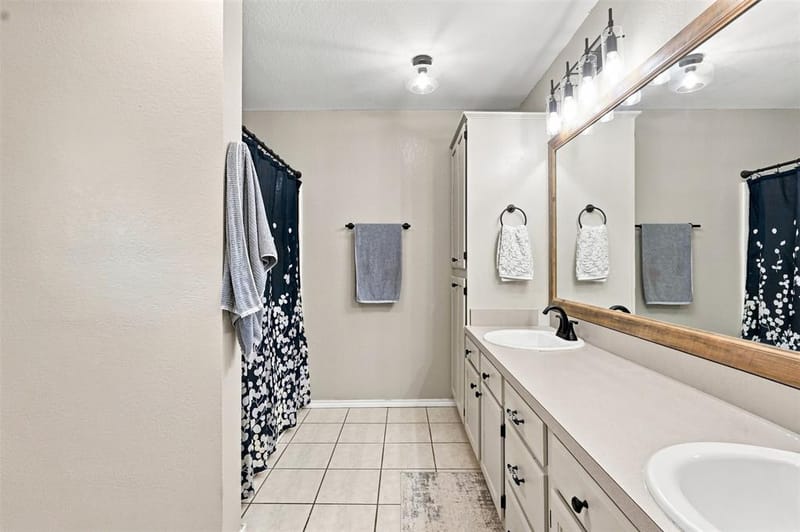 1115 E 6th Street, Springtown TX 76082 - Photo 22