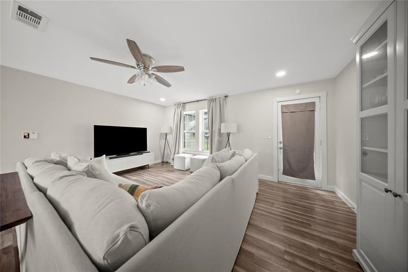 3535 Virginia Boulevard, Dallas TX 75211 - Photo 12
