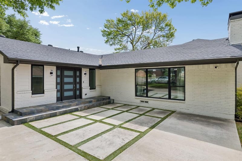 13726 Peyton Drive, Dallas TX 75240 - Photo 3