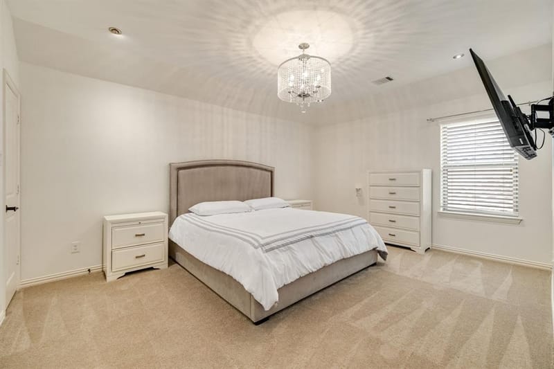 2029 N Hill Drive, Irving TX 75038 - Photo 32