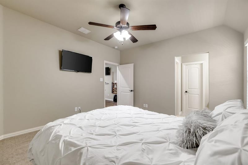 2029 N Hill Drive, Irving TX 75038 - Photo 33
