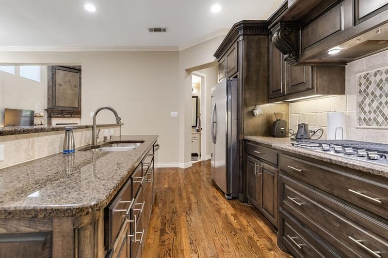 2029 N Hill Drive, Irving TX 75038 - Photo 14