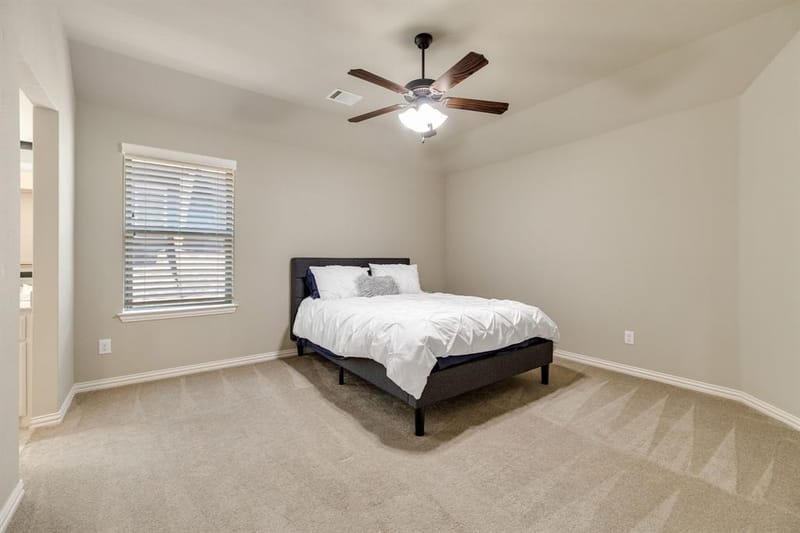 2029 N Hill Drive, Irving TX 75038 - Photo 31