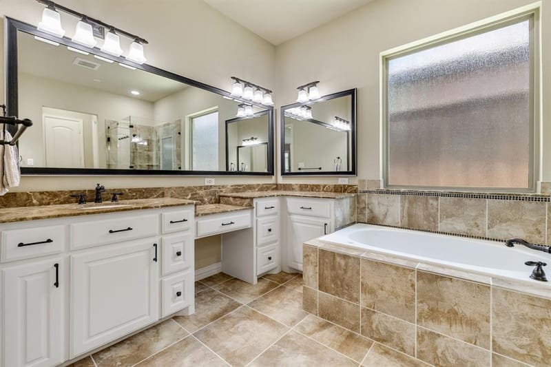 2029 N Hill Drive, Irving TX 75038 - Photo 25