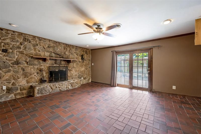 2721 Halbert Street, Fort Worth TX 76112 - Photo 25