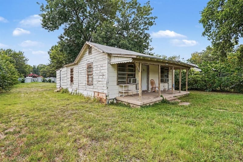 4212 Brady Drive, Fort Worth TX 76119 - Photo 3