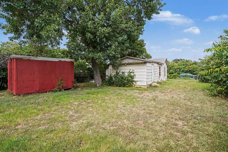 4212 Brady Drive, Fort Worth TX 76119 - Photo 24