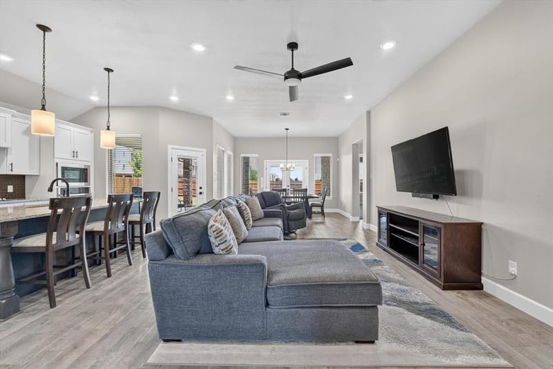 1720 River Bend Road, Burleson TX 76028 - Photo 12