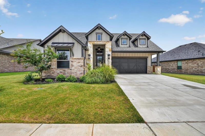1720 River Bend Road, Burleson TX 76028
