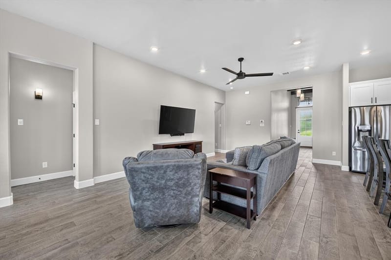 1720 River Bend Road, Burleson TX 76028 - Photo 10