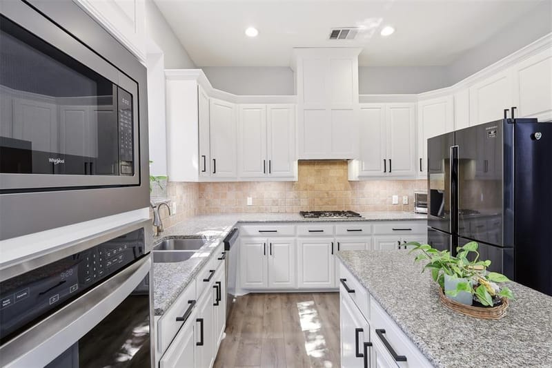 11013 Hermitage Lane, Frisco TX 75035 - Photo 10