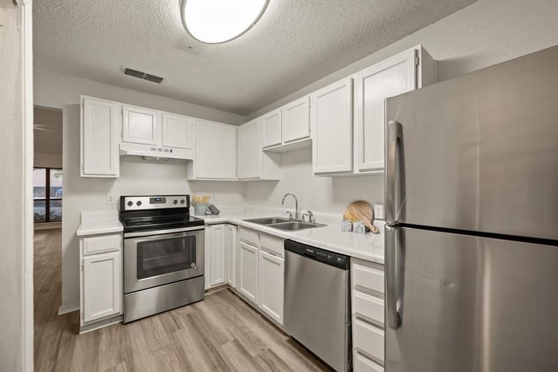 2911 Post Oak Drive, Euless TX 76039 - Photo 13