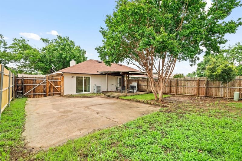 2911 Post Oak Drive, Euless TX 76039 - Photo 26