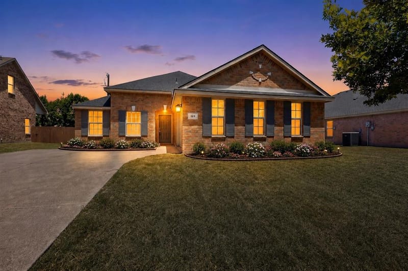 109 Harvest Hill Lane, Red Oak TX 75154
