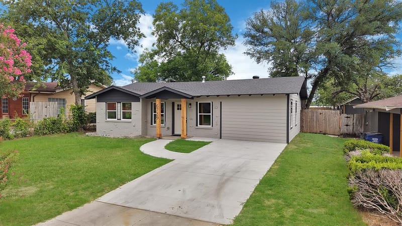 6729 Wallis Road, Lake Worth TX 76135 - Photo 3