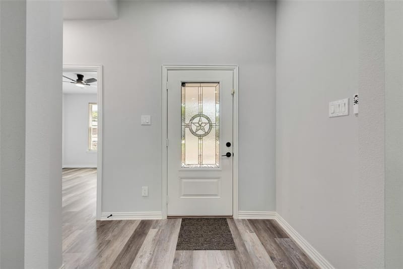 4212 Balch Drive, Dallas TX 75216 - Photo 5