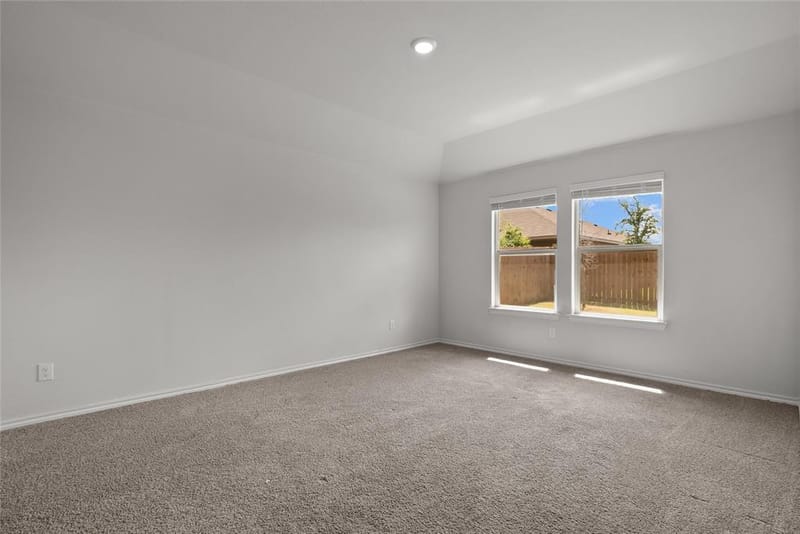 549 Bronze Circle E, Springtown TX 76082 - Photo 23