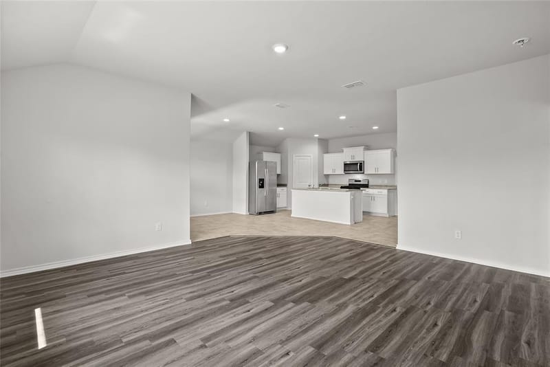 549 Bronze Circle E, Springtown TX 76082 - Photo 12