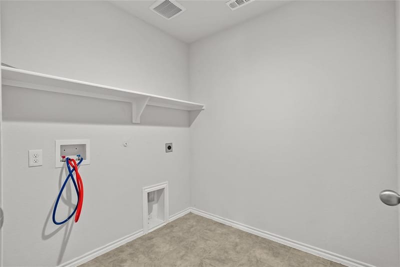 549 Bronze Circle E, Springtown TX 76082 - Photo 15
