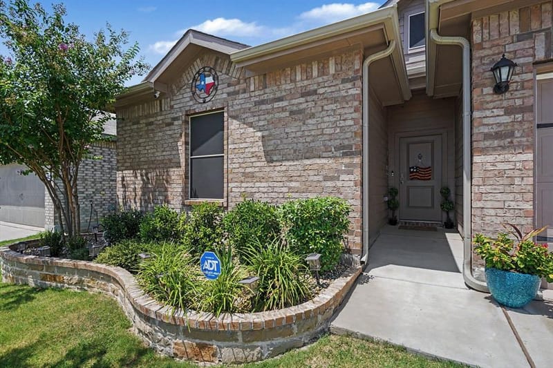 8621 Willowsun Way, Fort Worth TX 76131 - Photo 3