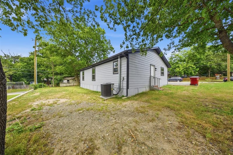 500 S 4th Street, Bonham TX 75418 - Photo 15