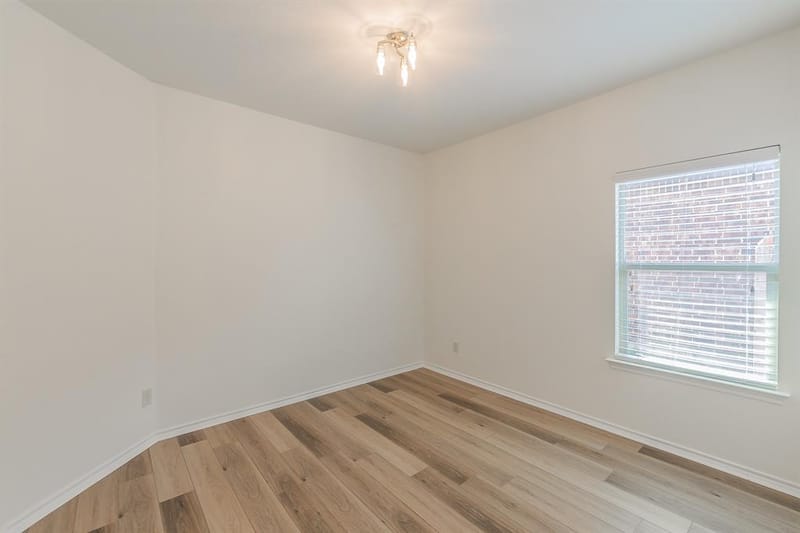 5115 Prestwick Drive, Arlington TX 76001 - Photo 13