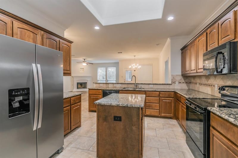 5115 Prestwick Drive, Arlington TX 76001 - Photo 18