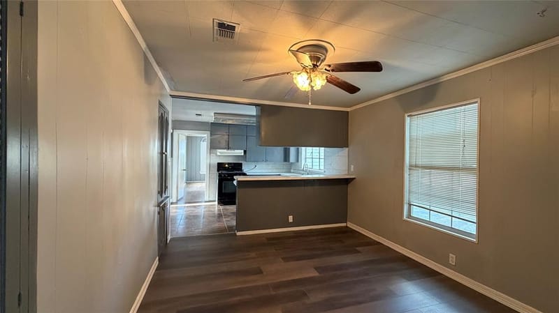 2522 N Hughes Avenue, Fort Worth TX 76103 - Photo 14