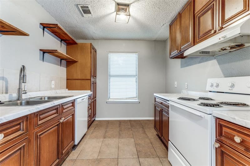 408 Windwood Court, Azle TX 76020 - Photo 11