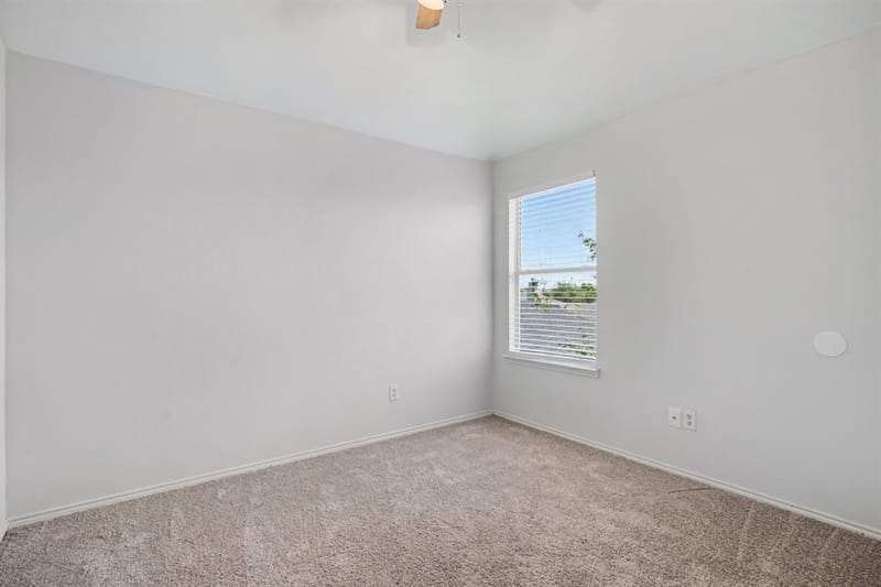 10800 Emerald Park Lane, Fort Worth TX 76052 - Photo 16