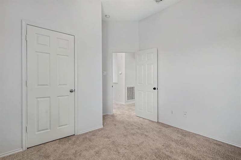 10800 Emerald Park Lane, Fort Worth TX 76052 - Photo 15
