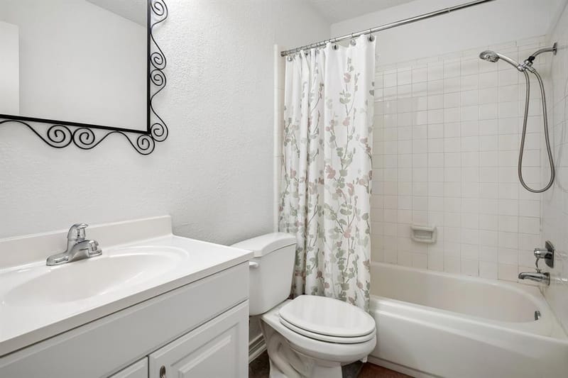 9629 Highland View Drive, Dallas TX 75238 - Photo 12