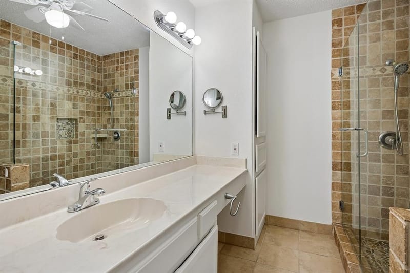 9629 Highland View Drive, Dallas TX 75238 - Photo 10