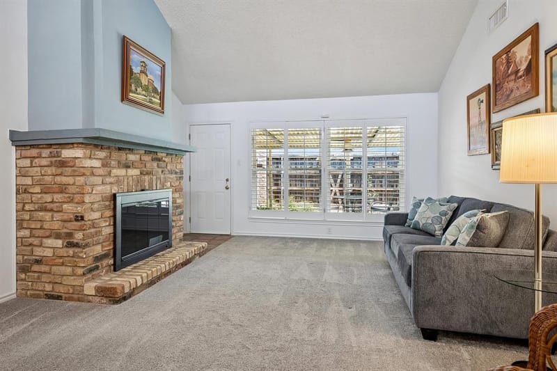 9629 Highland View Drive, Dallas TX 75238 - Photo 4