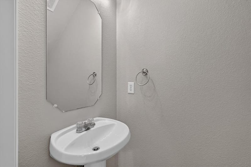 606 E College Street, Princeton TX 75407 - Photo 26