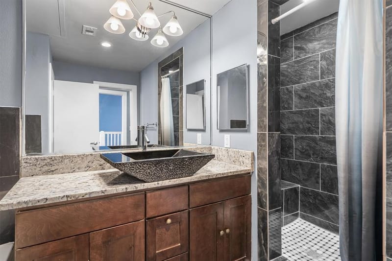 5055 Addison Circle # 713, Addison TX 75001 - Photo 17
