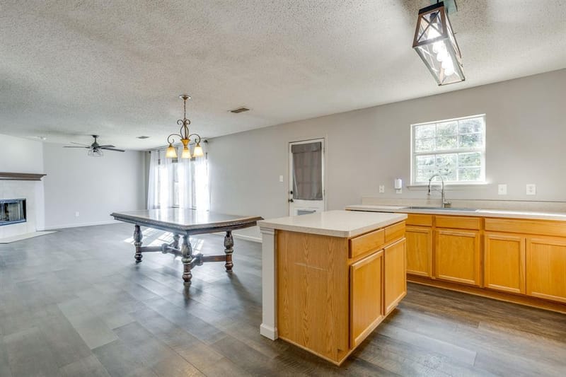 2521 Buffalo Run, Burleson TX 76028 - Photo 16