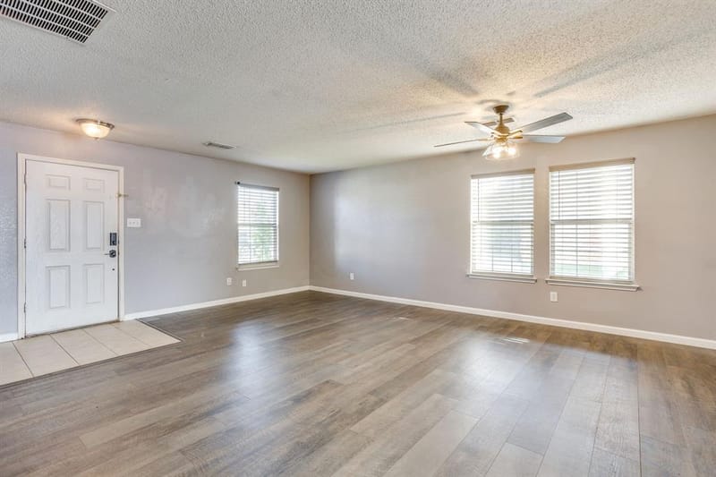 2521 Buffalo Run, Burleson TX 76028 - Photo 4