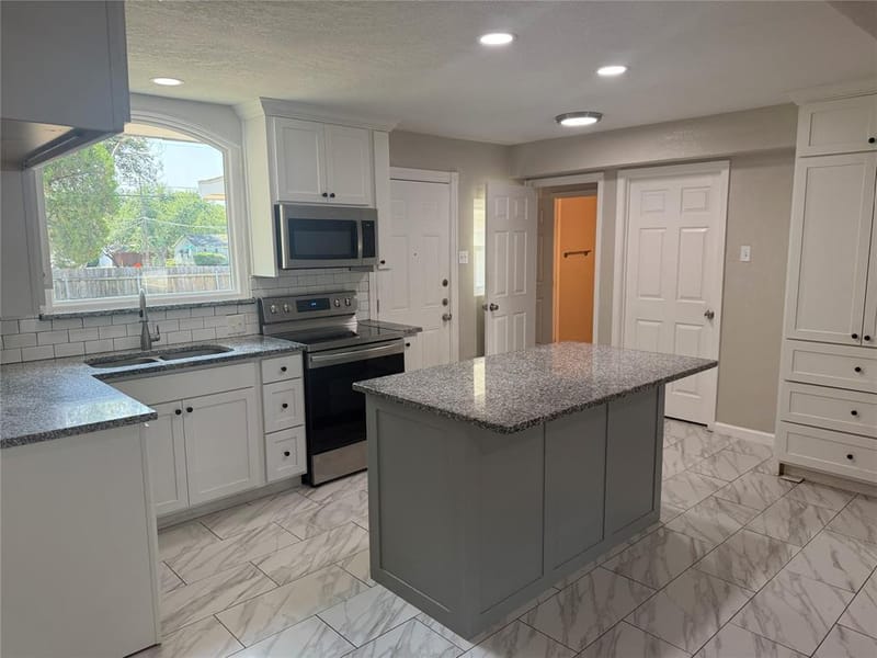 2402 Norwood Drive, Dallas TX 75228 - Photo 9