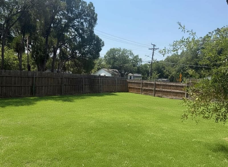 2402 Norwood Drive, Dallas TX 75228 - Photo 37