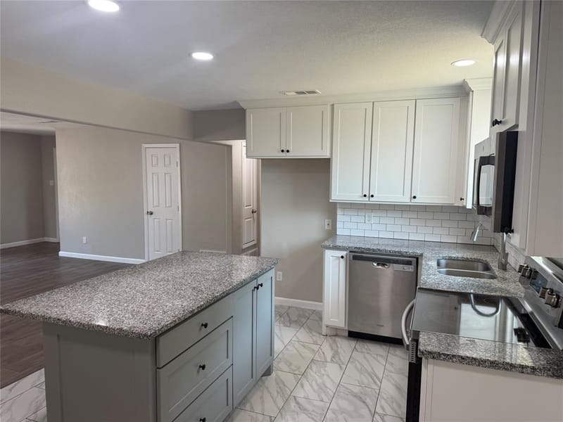 2402 Norwood Drive, Dallas TX 75228 - Photo 11