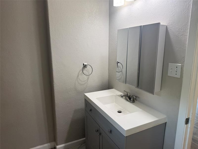 2402 Norwood Drive, Dallas TX 75228 - Photo 31