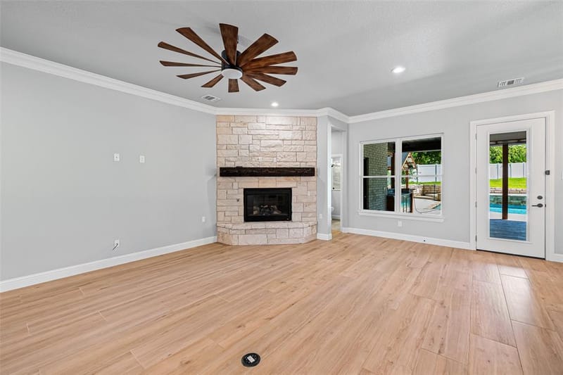 9303 Bellechase Road, Granbury TX 76049 - Photo 10