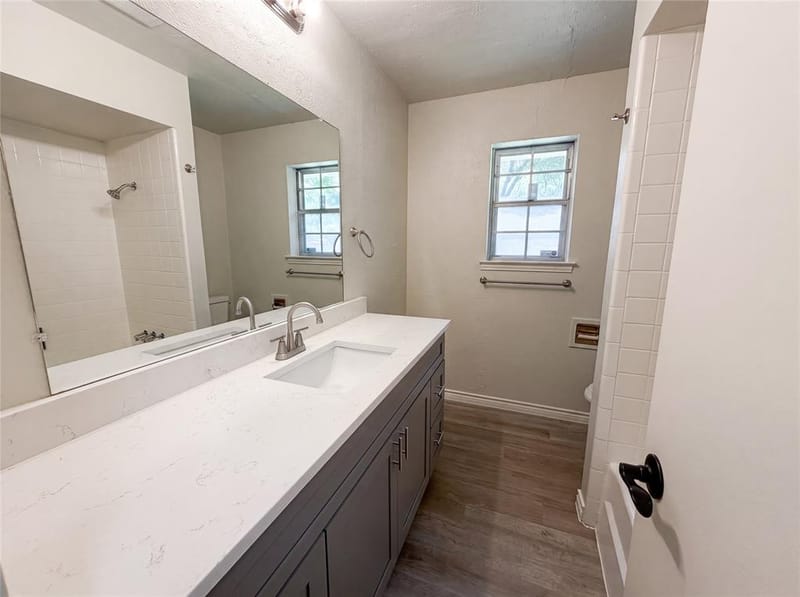 304 Brook Hollow Drive, DeSoto TX 75115 - Photo 17