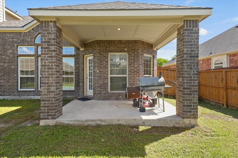 2824 Pino, Grand Prairie TX 75054 - Photo 32