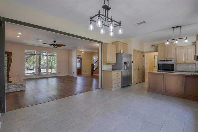 102 Tiffany Trail, Weatherford TX 76086 - Photo 13